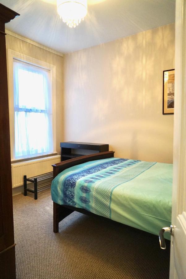 Tottenham Stadium Double Room ロンドン エクステリア 写真
